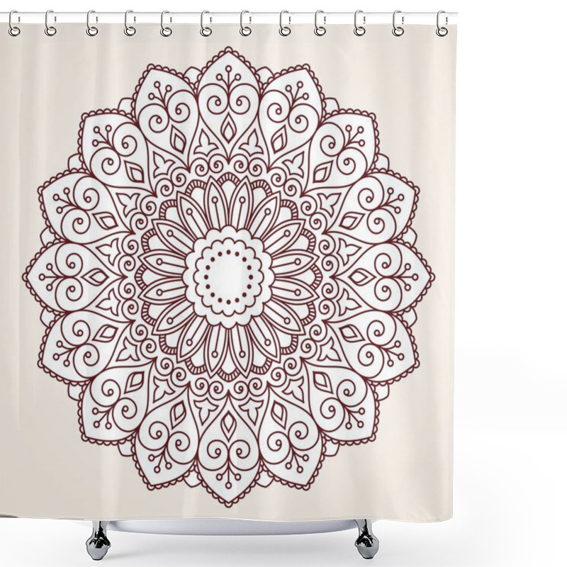 Personality  Ornamental Round Lace Pattern. Shower Curtains