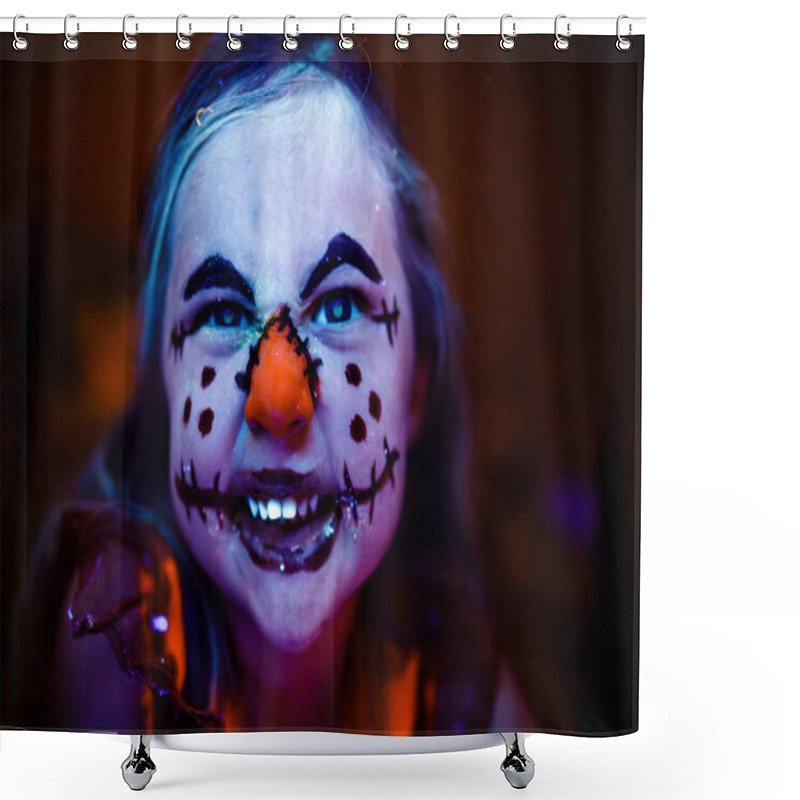 Personality  Kids Halloween Scarecrow Makeup Face Paint Glowing In Black Light Shower Curtains