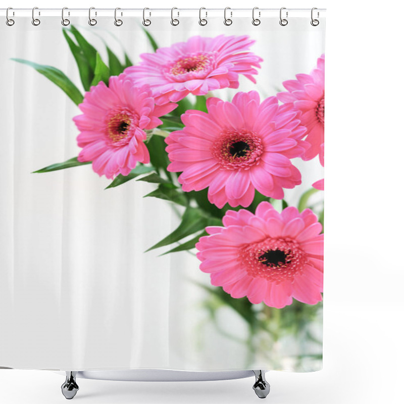 Personality  Pink Gerber Daisies Bouquet Shower Curtains