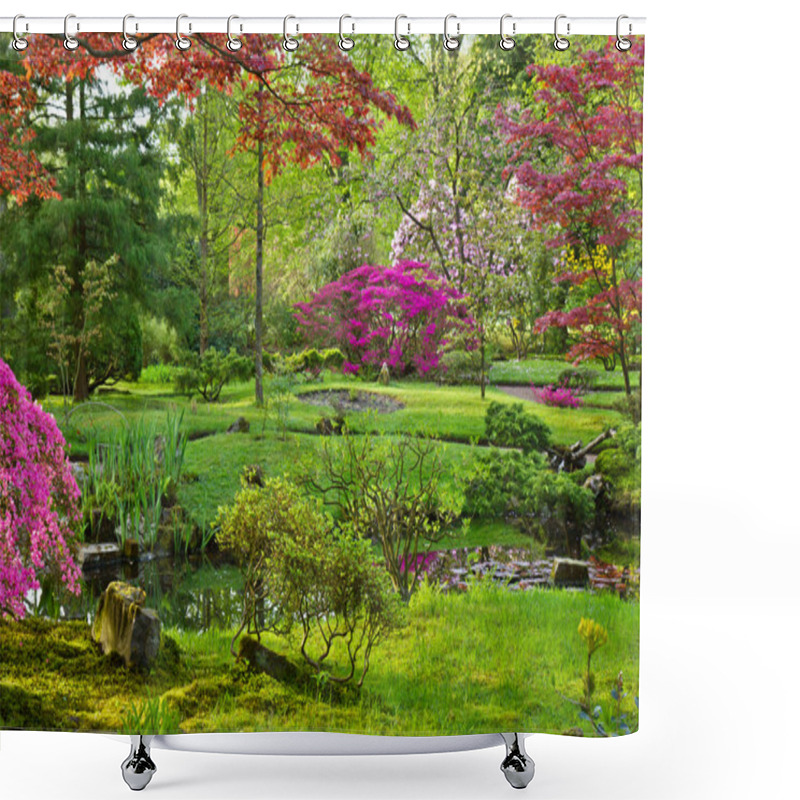 Personality  Japanese Garden Shower Curtains