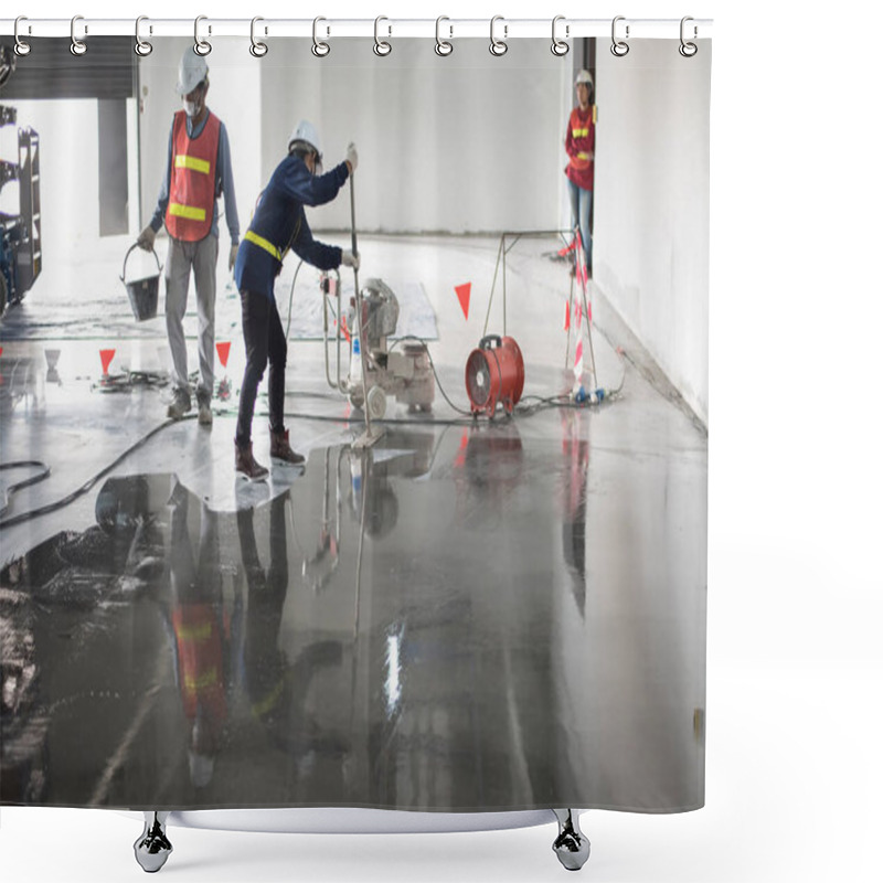 Personality  Construction Worker Painting Epoxy Flooring Or Floor Hardener Shower Curtains