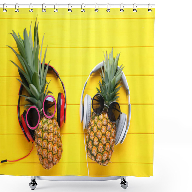 Personality  Ripe Pineapples With Sunglasses Shower Curtains