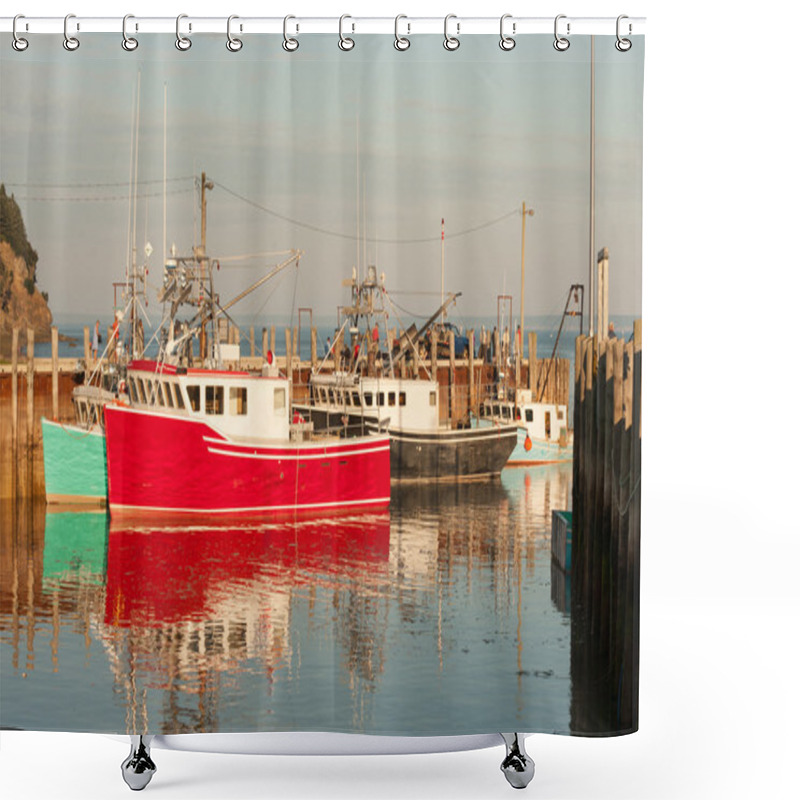 Personality  Lobster Trawlers Shower Curtains