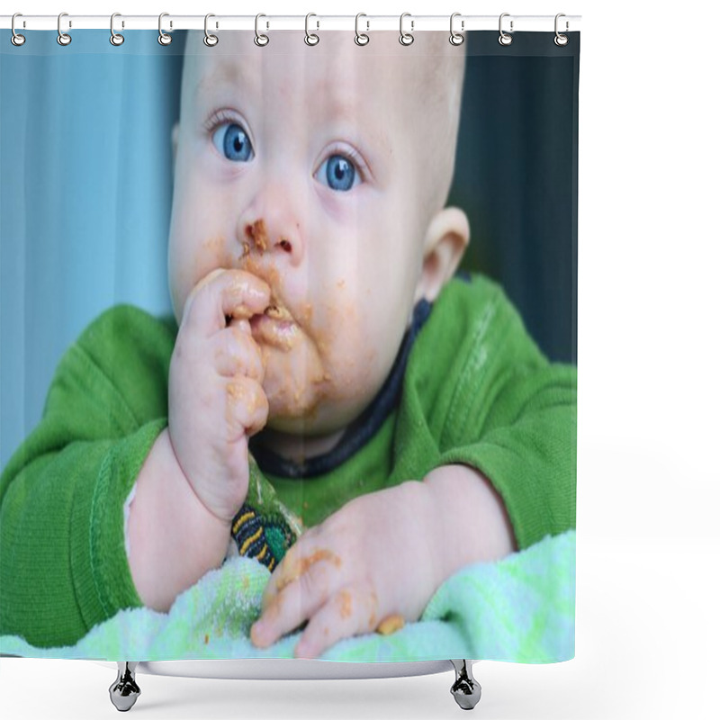 Personality  Baby Eating Shower Curtains