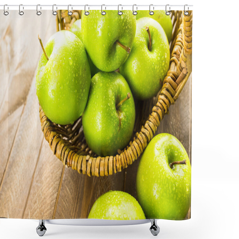 Personality  Organic Granny Smith Apples Shower Curtains