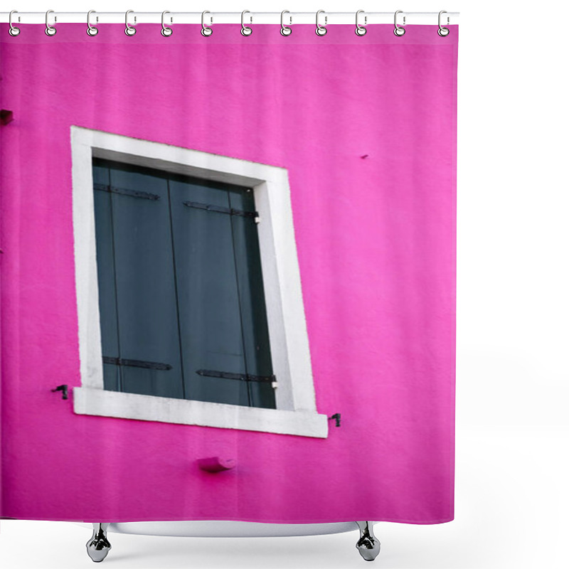 Personality  A Striking Contrast Between A Vivid Pink Wall And Closed Dark Green Shutters Highlights The Artistic Essence Of Venice. The Minimalist, Colorful Architecture Evokes Creativity And Bold Design. Shower Curtains