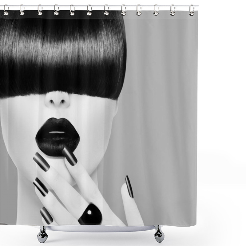 Personality  High Fashion Black And White Model Girl Portrait Shower Curtains