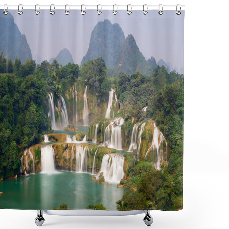 Personality  Detian Waterfall Shower Curtains