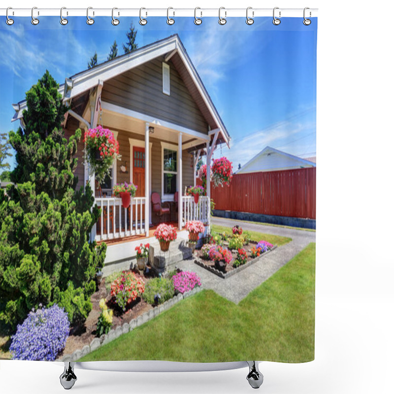 Personality  Cute American House Exterior With Covered Porch And Flower Pots Shower Curtains