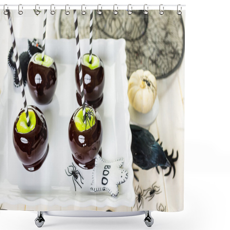 Personality  Candy Apples For Halloween Party Shower Curtains