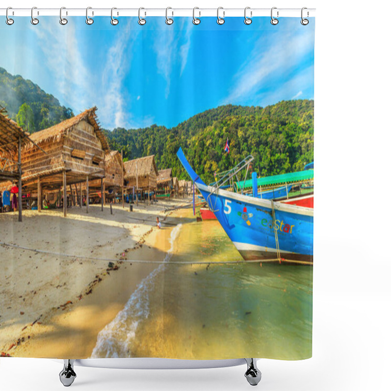 Personality  Thai Traditional Long-tail Diesel Boat Shower Curtains