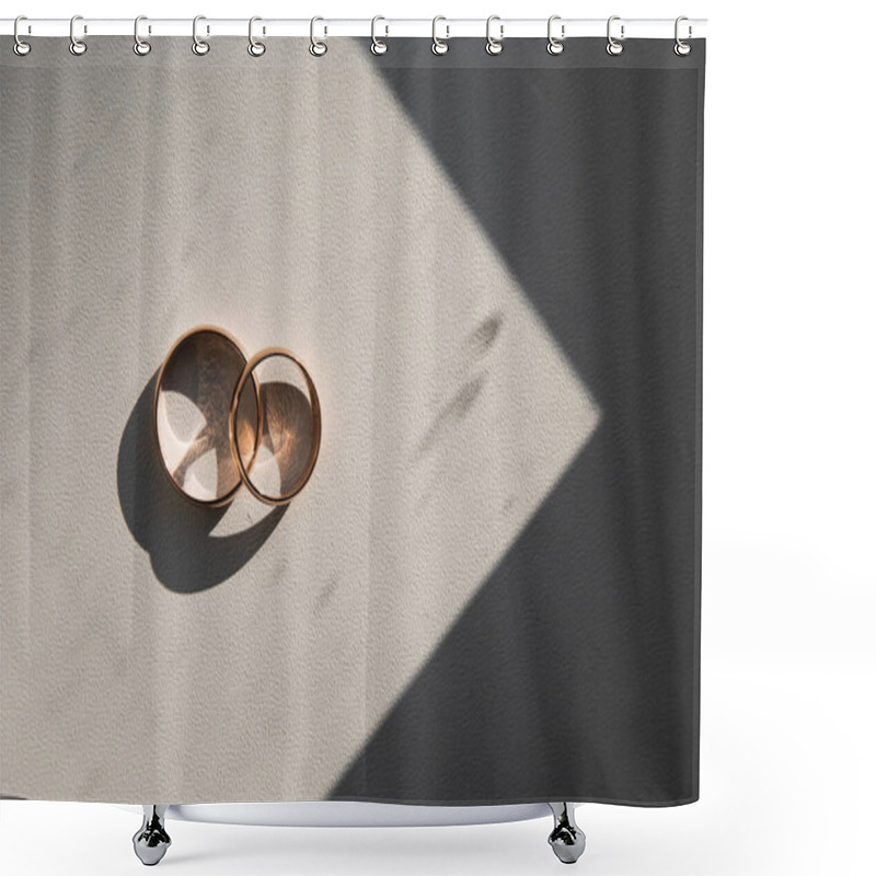 Personality  Wedding Rings With Shadows And Highlights Shower Curtains