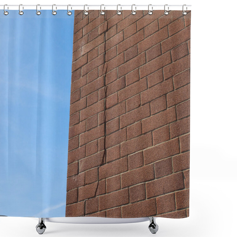 Personality  Cracked Wall Shower Curtains