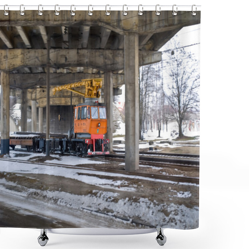 Personality  Rail Car Loading And Transport MPT-6 Goes Under The Bridge Shower Curtains