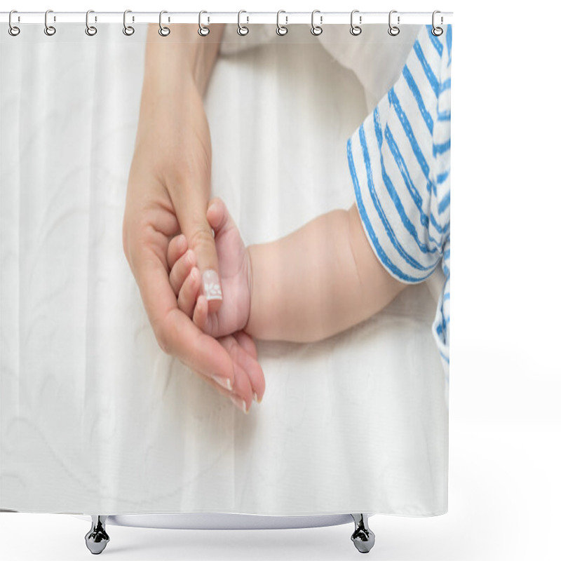 Personality  Mother Holding Baby Hand Shower Curtains