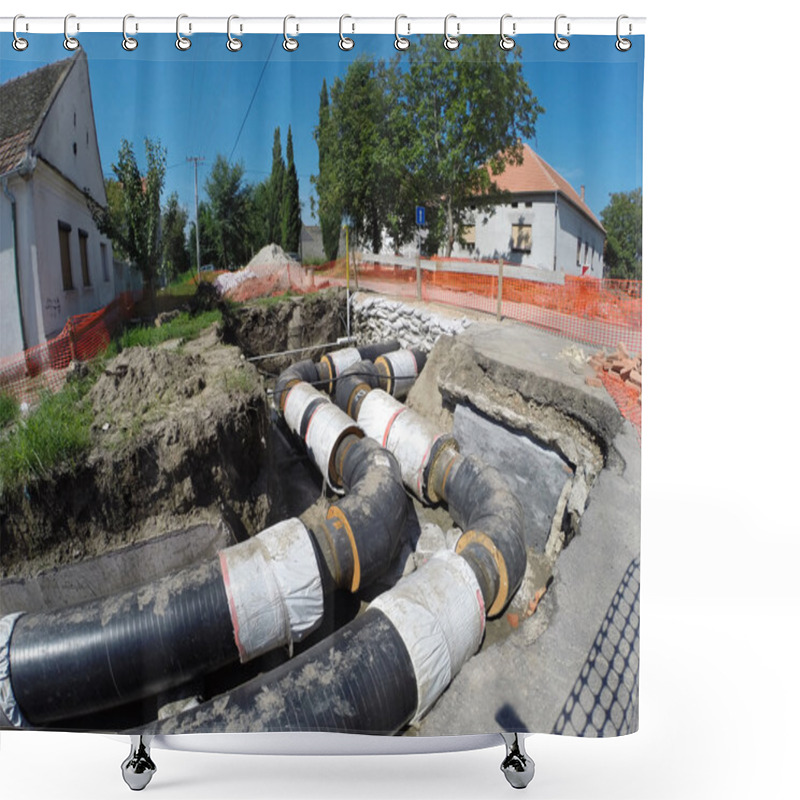 Personality  Insulated Underground Pipes Shower Curtains