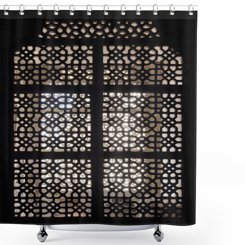 Personality  Ornament Lattice Window In India Shower Curtains