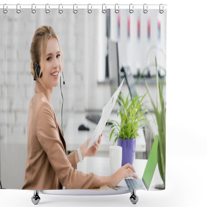 Personality  Smiling Woman In Headset With Paper Sheet Looking At Camera, While Sitting At Workplace With Laptop On Blurred Background Shower Curtains