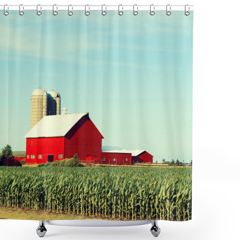 Personality  American Farmland Shower Curtains