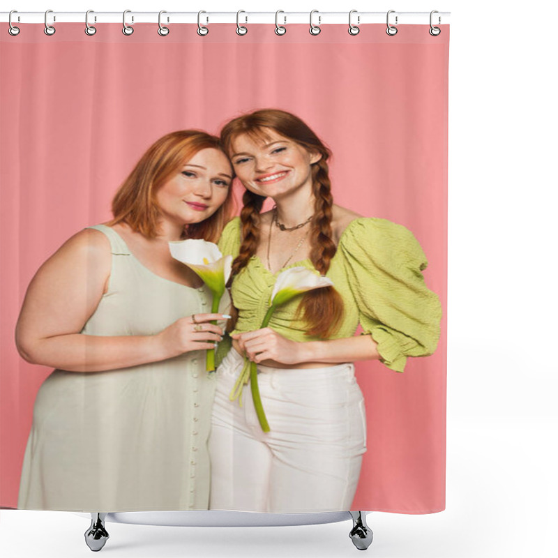 Personality  Smiling Freckled Woman Holding Calla Lily Near Plus Size Friend Isolated On Pink  Shower Curtains