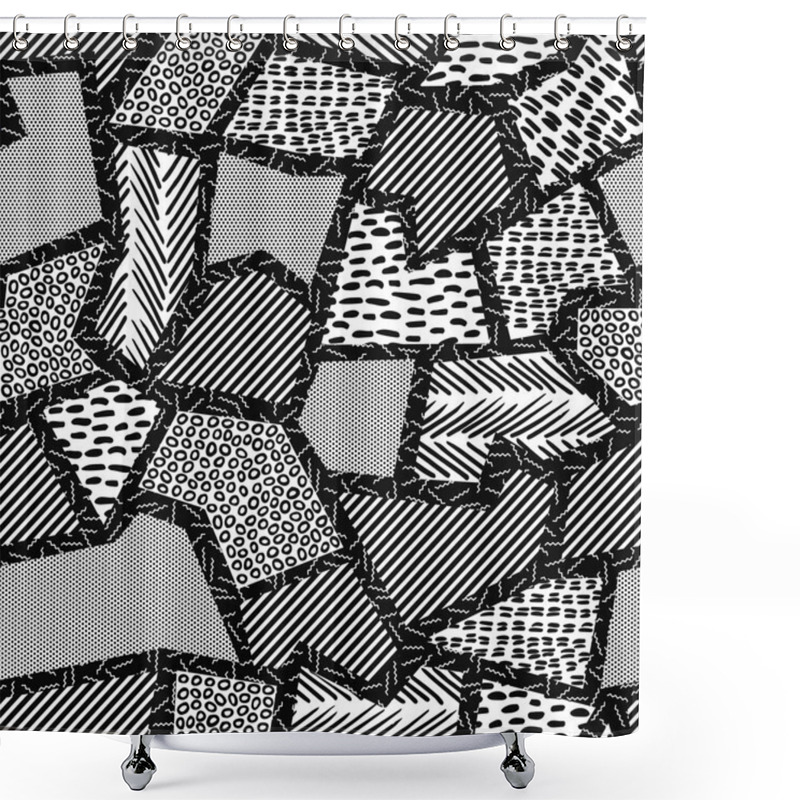 Personality  Geometry Retro Seamless Pattern In Black And White Shower Curtains