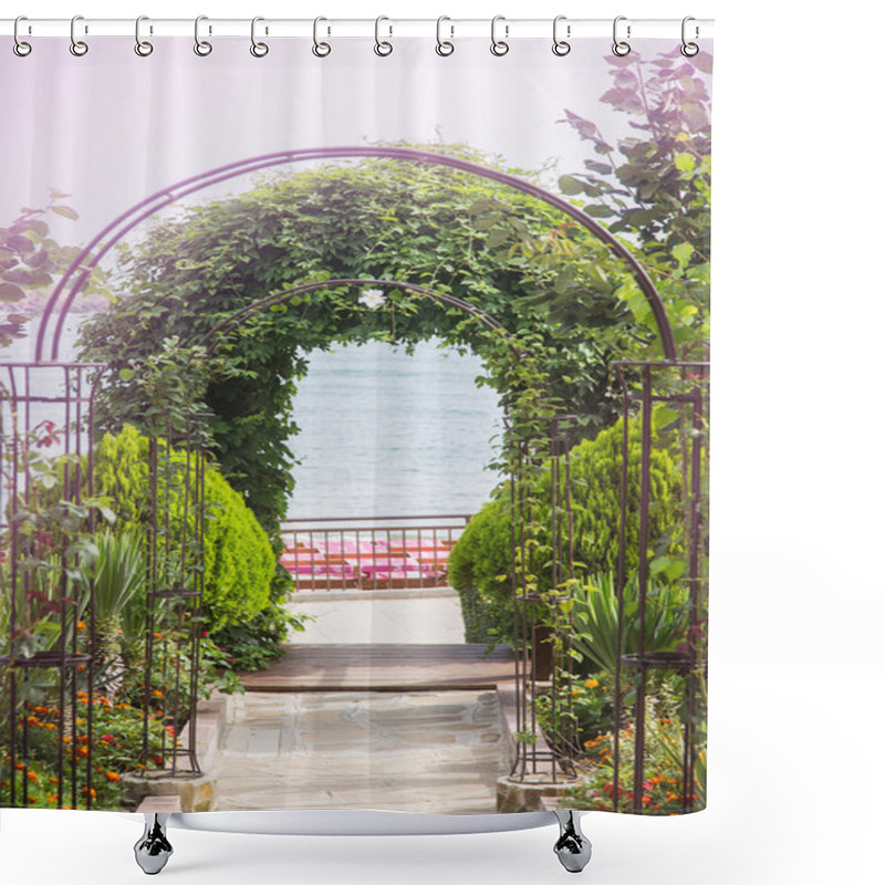 Personality  Way To The Sea With Plants Shower Curtains