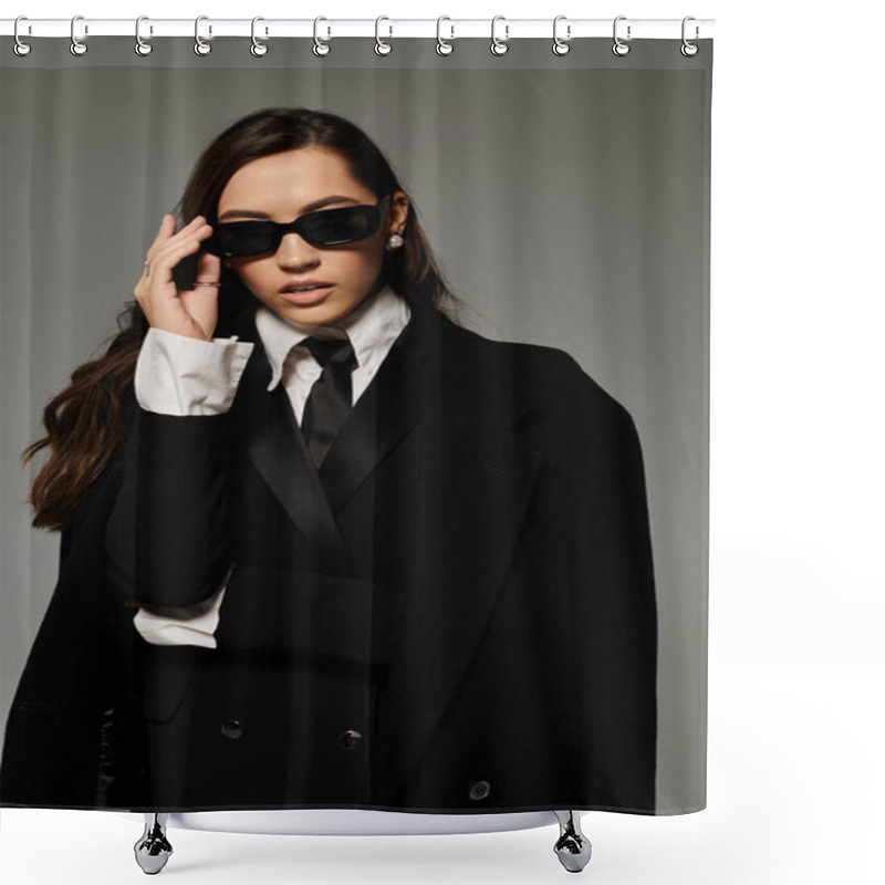 Personality  A Beautiful Young Woman Showcases Her Stylish Attire, Blending Sophistication And Modernity. Shower Curtains