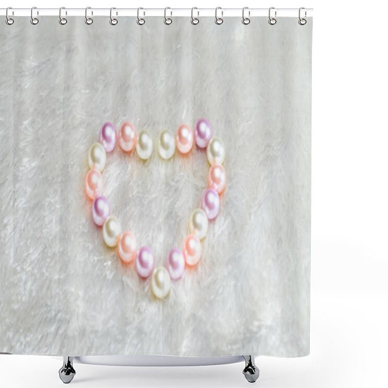 Personality  Pearls On A White Background Shower Curtains