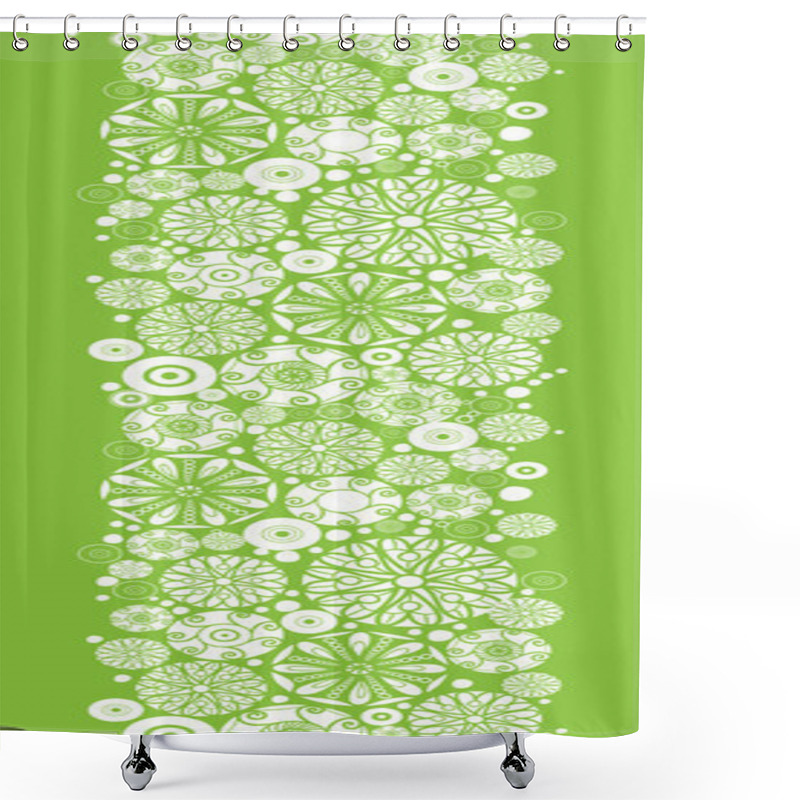 Personality  Abstract Green And White Circles Vertical Seamless Pattern Background Shower Curtains