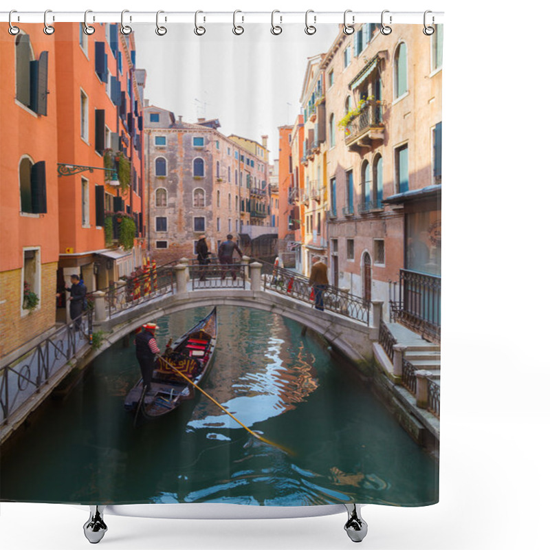 Personality  Streets Of Venice And Gondolas Shower Curtains