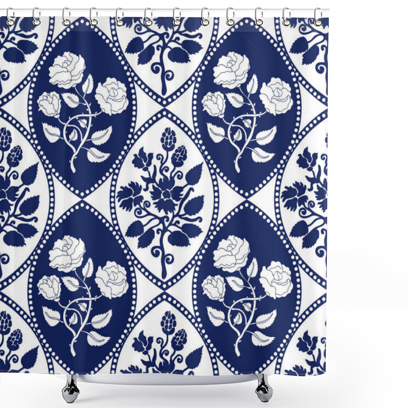 Personality  Seamless Geometrical Damask Pattern With Art Nouveau Motifs. Shower Curtains