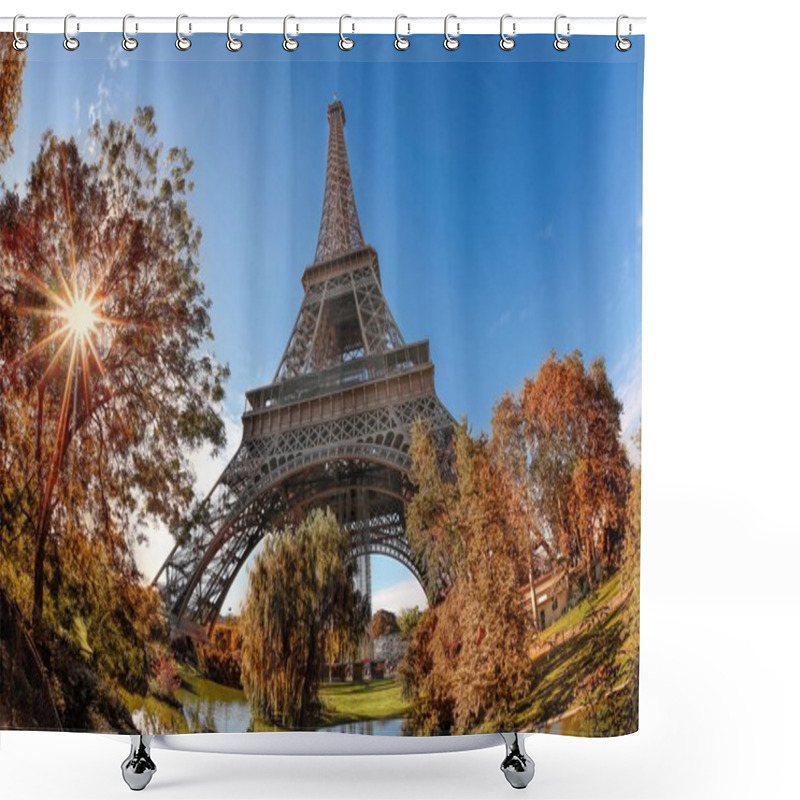 Personality  Eiffel Tower With Autumn Leaves In Paris, France Shower Curtains