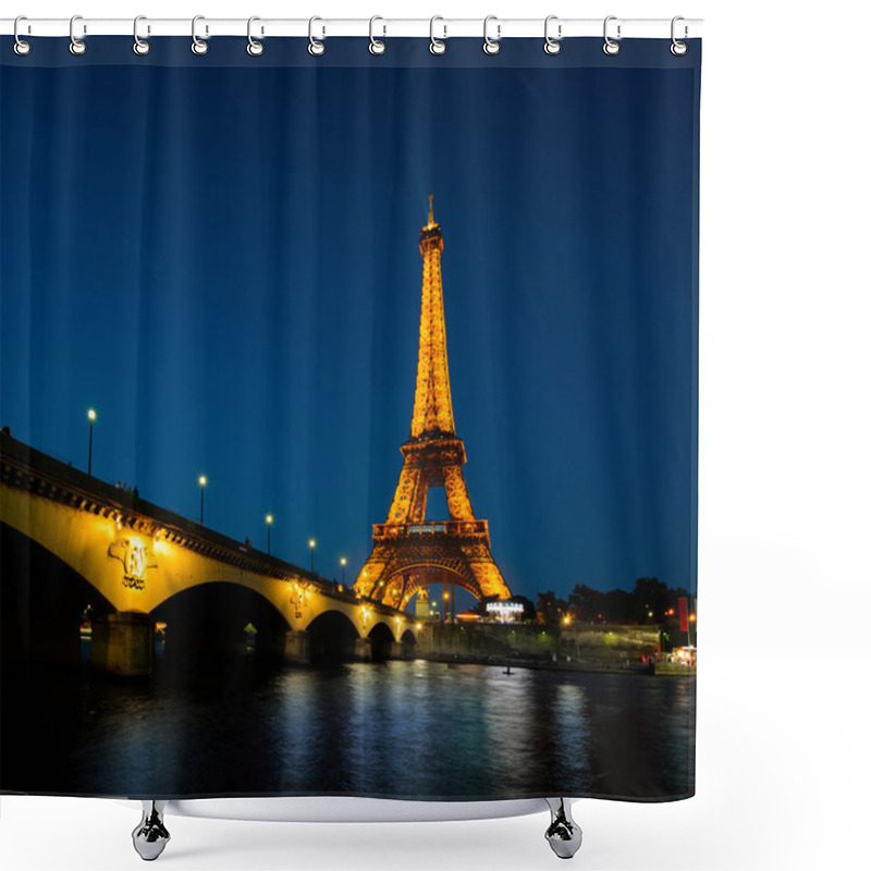 Personality  Paris Cityscape At Sunset - Eiffel Tower Shower Curtains