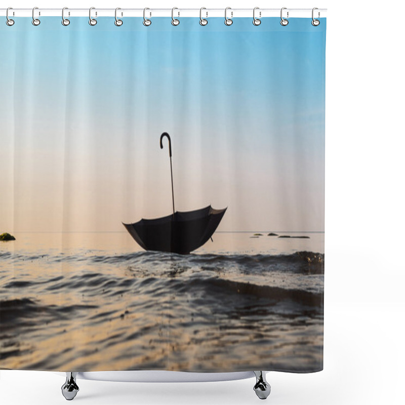 Personality  Umbrella On The Sea Surface Shower Curtains