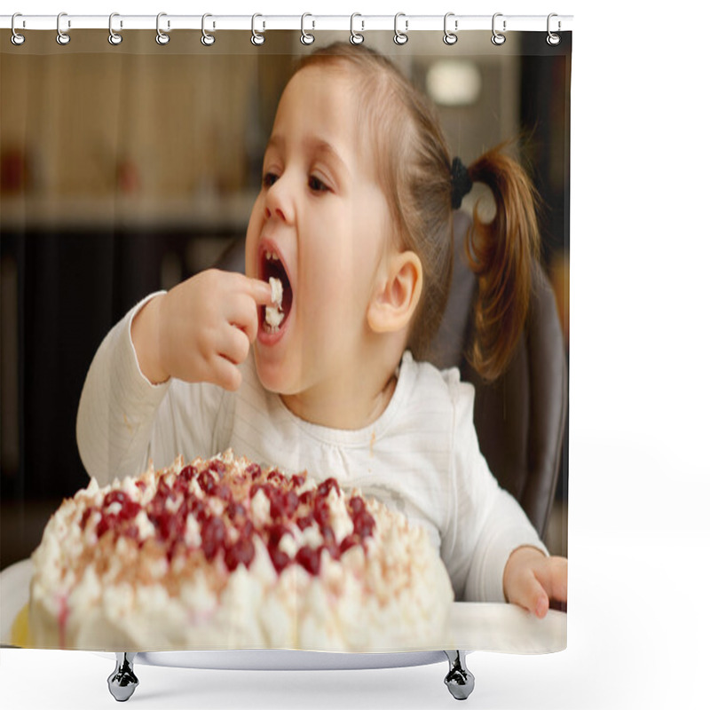 Personality  Cute Little Girl Eating Shower Curtains