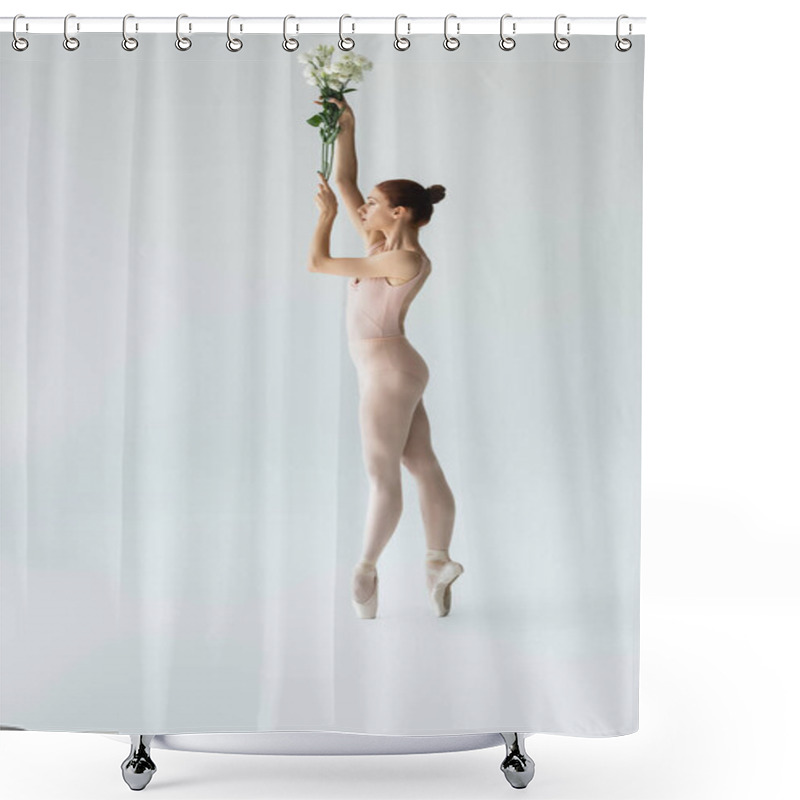 Personality  Side View Of Ballerina In Bodysuit Holding Flowers While Standing On Ballet Shoes On Grey Shower Curtains