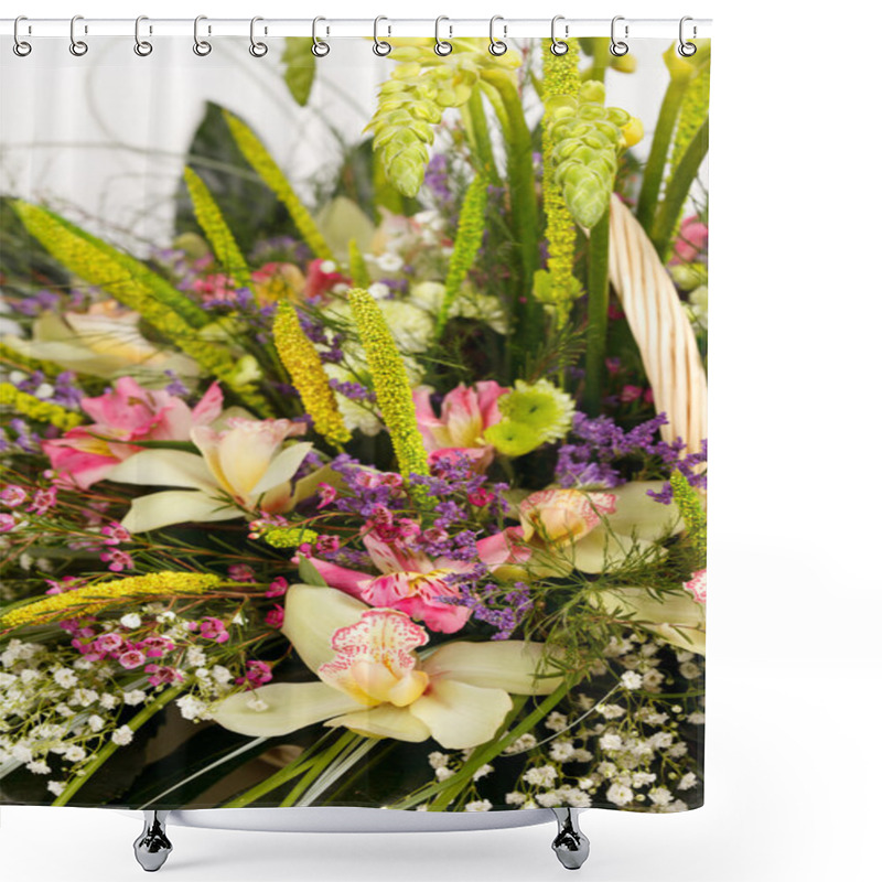 Personality  Bunch Of Bright Flowers Shower Curtains