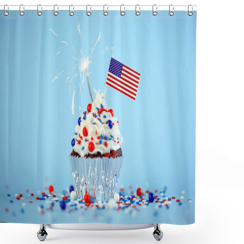 Personality  4th Of July Cupcake With Flag And Sprinkles Shower Curtains