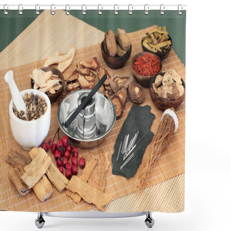 Personality  Traditional Chinese Herbal Therapy Shower Curtains