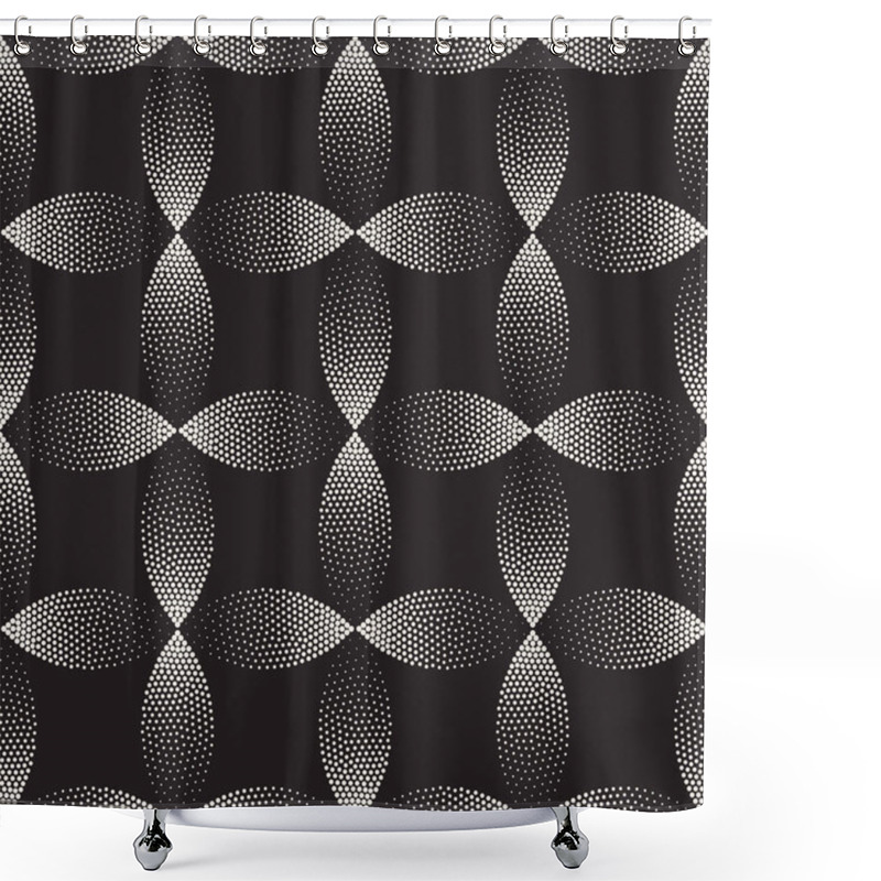 Personality  Vector Seamless Black And White Stippling Arc Circle Shapes Gradient Halftone Dot Work Pattern Shower Curtains