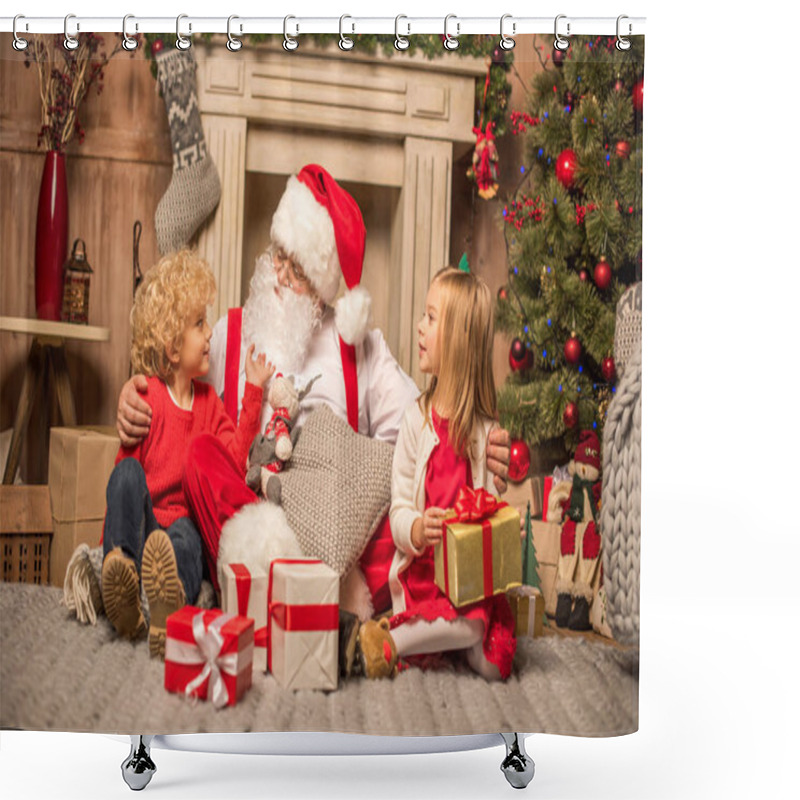 Personality  Santa Claus And Children With Christmas Gifts Shower Curtains