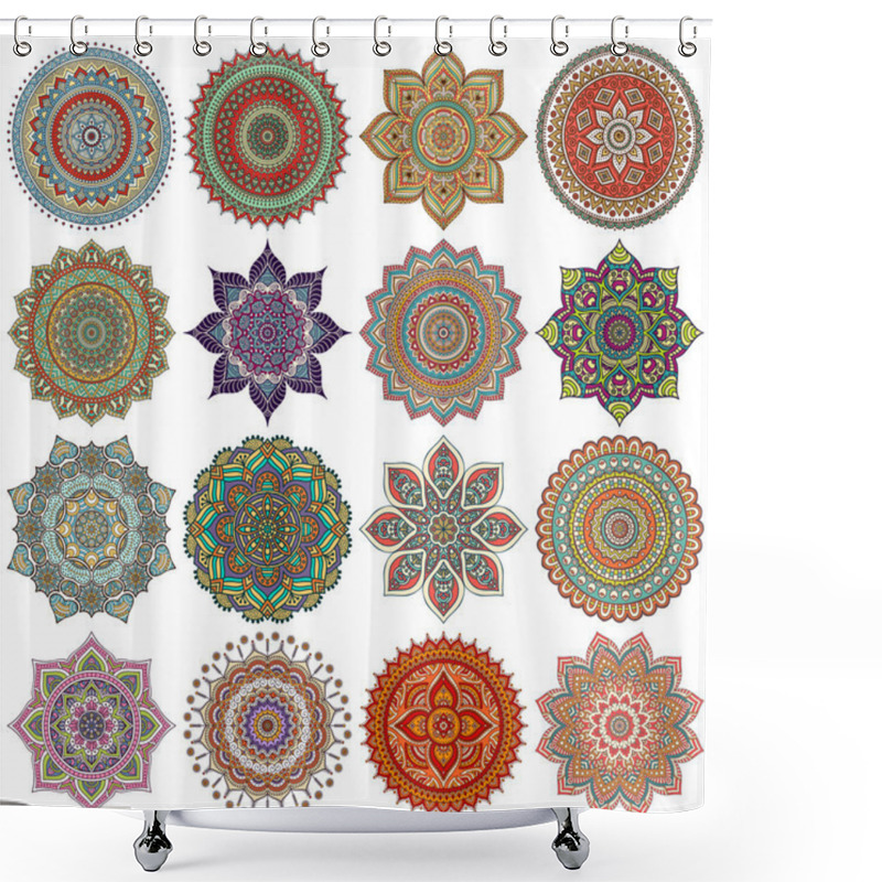 Personality  Mandala. Round Ornament Pattern Set Shower Curtains