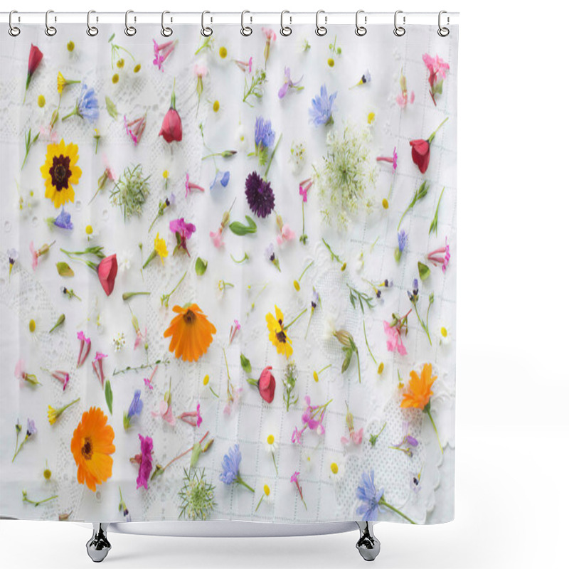 Personality  Blossoms Of Summer Flowers On White Tablecloth Shower Curtains