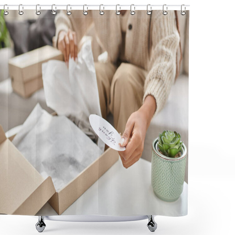 Personality  Cropped View Of Young African American Woman Holding Thank You Sticker While Unboxing Parcel Shower Curtains