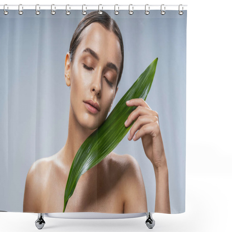 Personality  Gentle Young Girl Posing For Camera Against Grey Background Shower Curtains