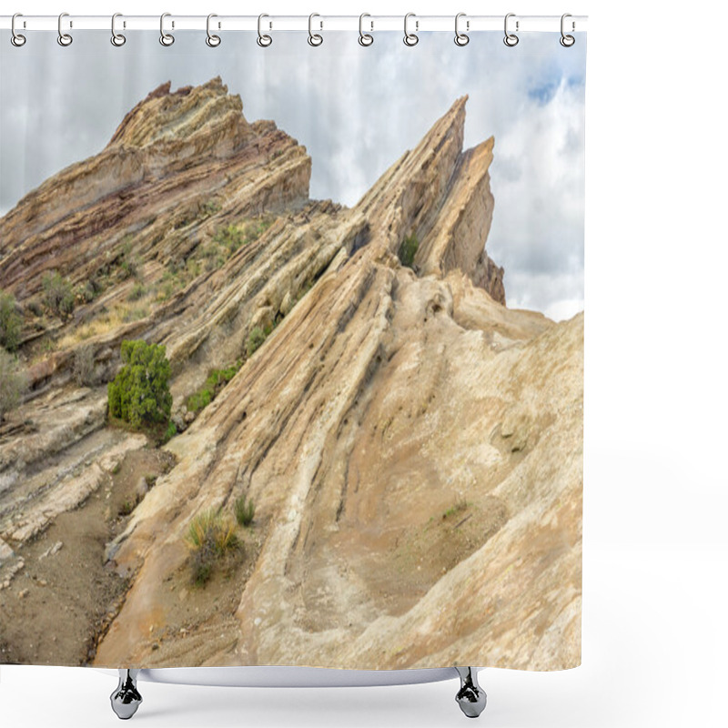 Personality  Vasquez Rocks Natural Area Park After The Rain Shower Curtains