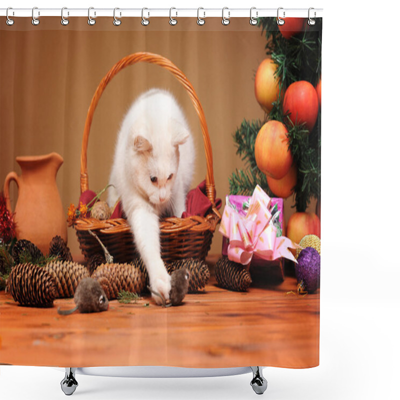 Personality  White Cat Playing With A Plush Mice Shower Curtains