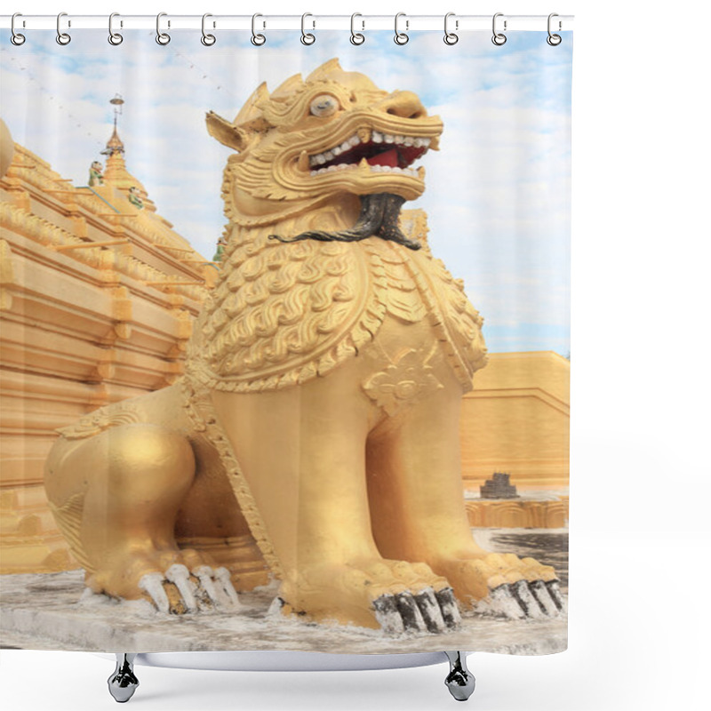 Personality  Mandalay Palace Shower Curtains