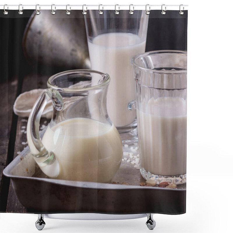 Personality  Set Of Non-dairy Milk Shower Curtains