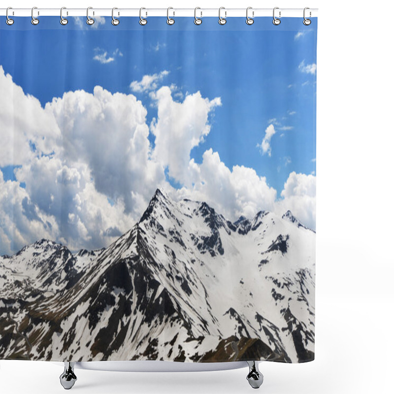 Personality  Capped Mountain Peaks Shower Curtains